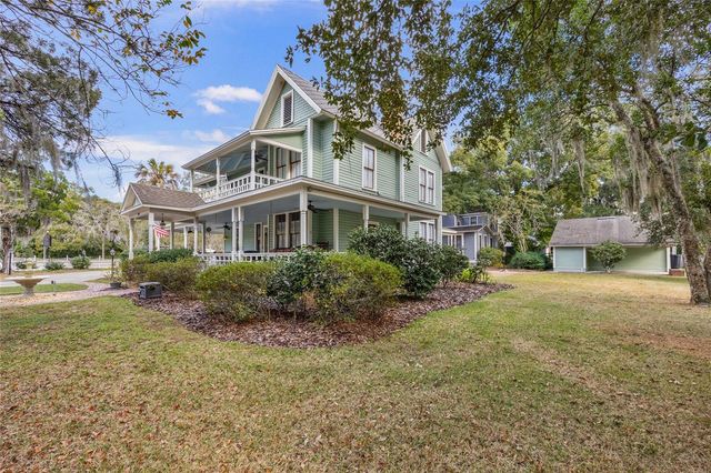 205 SE 7TH STREET, Gainesville, FL 32601