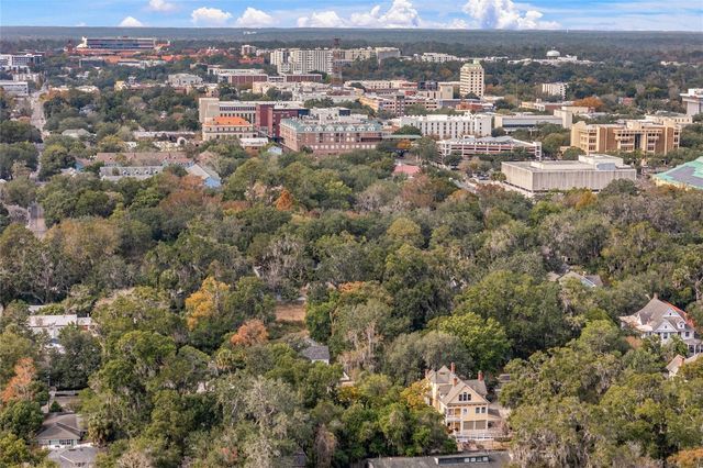 205 SE 7TH STREET, Gainesville, FL 32601