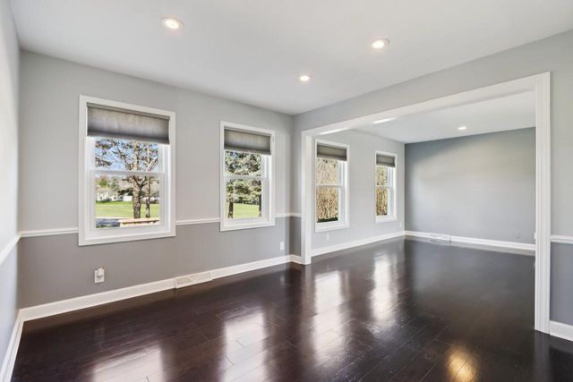 1720 Erin LANE, Waukesha, WI 53188