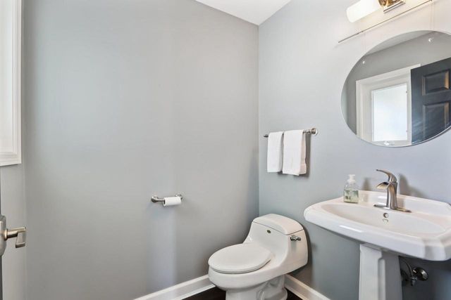 1720 Erin LANE, Waukesha, WI 53188