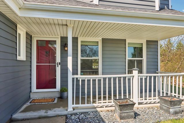 1720 Erin LANE, Waukesha, WI 53188
