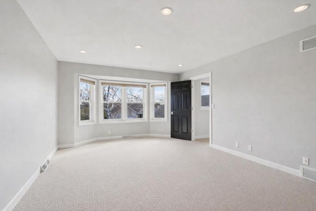 1720 Erin LANE, Waukesha, WI 53188