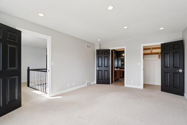 1720 Erin LANE, Waukesha, WI 53188