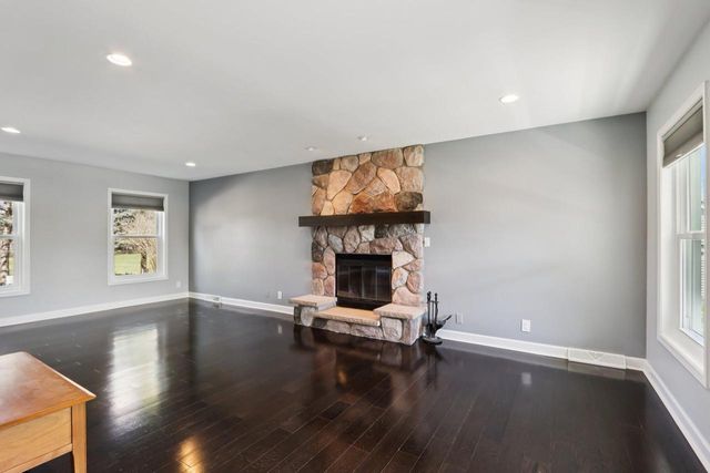 1720 Erin LANE, Waukesha, WI 53188