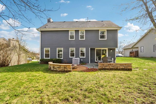 1720 Erin LANE, Waukesha, WI 53188
