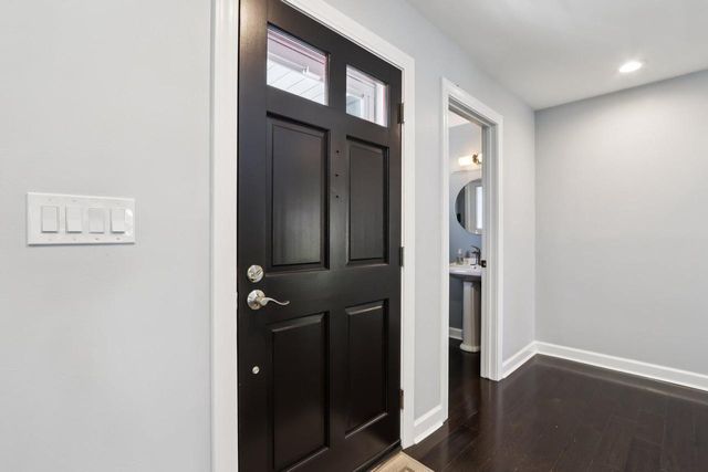 1720 Erin LANE, Waukesha, WI 53188