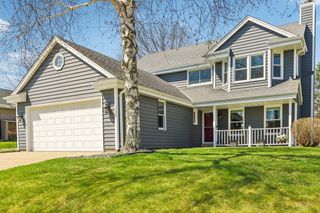 1720 Erin LANE, Waukesha, WI 53188