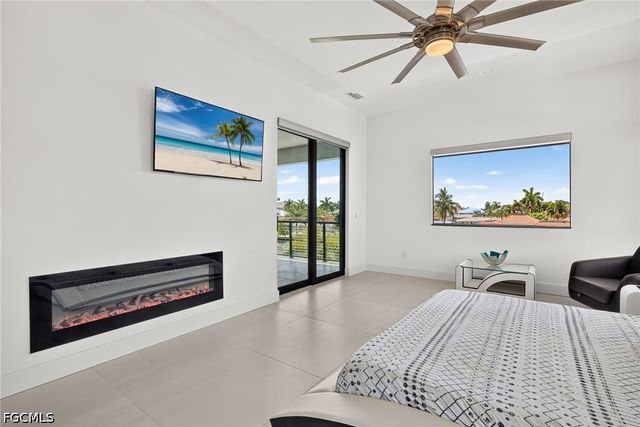 5362 Mayfair CT, Cape Coral, FL 33904