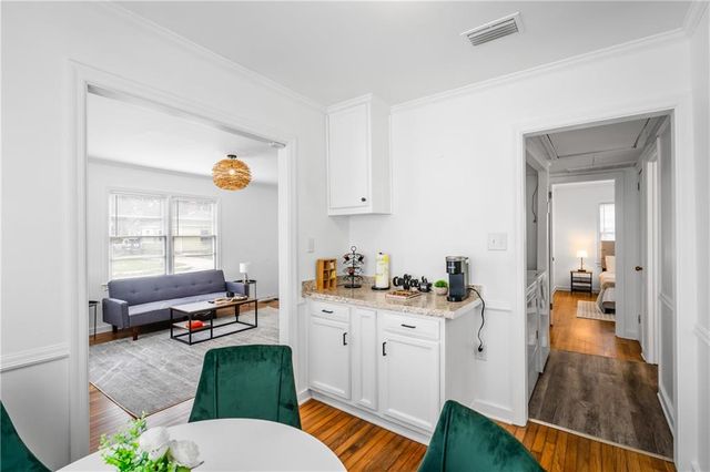 208 Pinehill Drive, Mobile, AL 36606