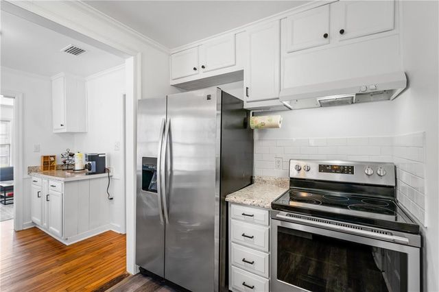 208 Pinehill Drive, Mobile, AL 36606