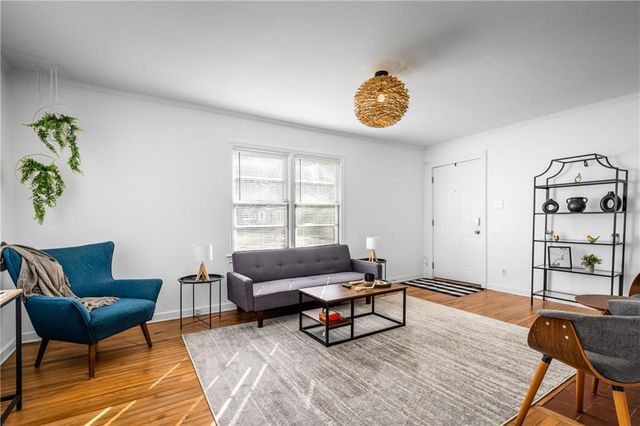 208 Pinehill Drive, Mobile, AL 36606