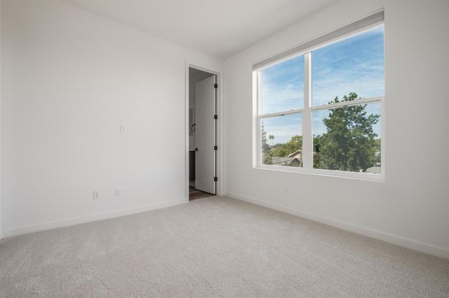 3332 S St, Sacramento, CA 95816
