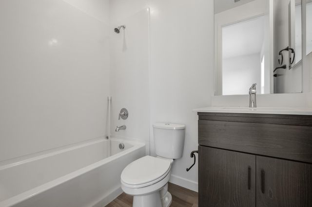 3332 S St, Sacramento, CA 95816