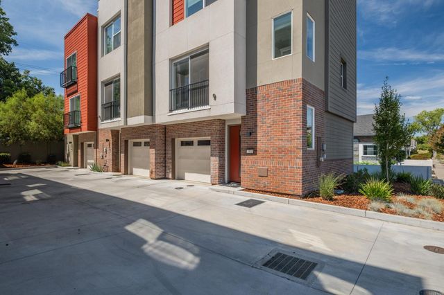 3332 S St, Sacramento, CA 95816
