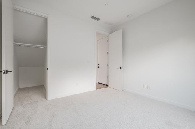 3332 S St, Sacramento, CA 95816