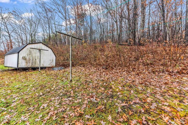 145 Pine Crest Drive, Maynardville, TN 37807