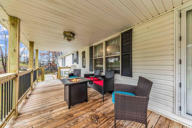 145 Pine Crest Drive, Maynardville, TN 37807