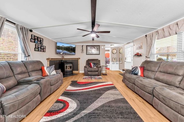 145 Pine Crest Drive, Maynardville, TN 37807