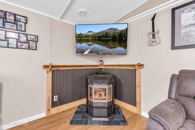 145 Pine Crest Drive, Maynardville, TN 37807