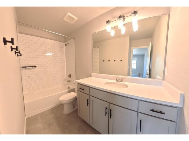 3234 Park St, Mead, CO 80542