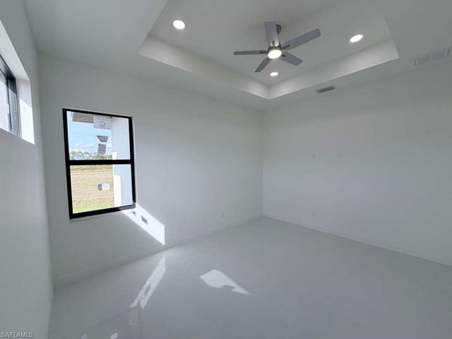 477 Rayford ST, Lehigh Acres, FL 33974