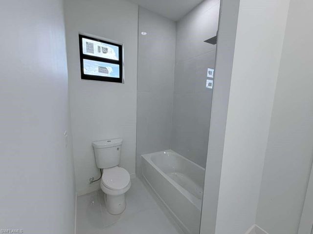 477 Rayford ST, Lehigh Acres, FL 33974