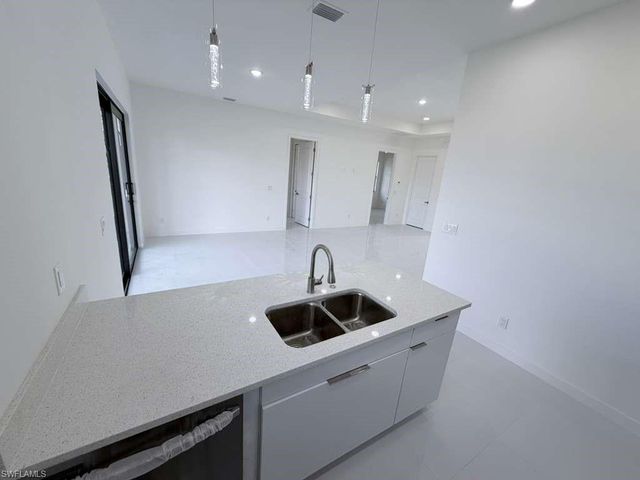 477 Rayford ST, Lehigh Acres, FL 33974