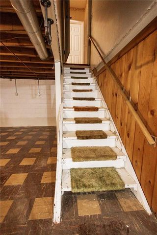 2201 Monterey Drive, St Joseph, MO 64507