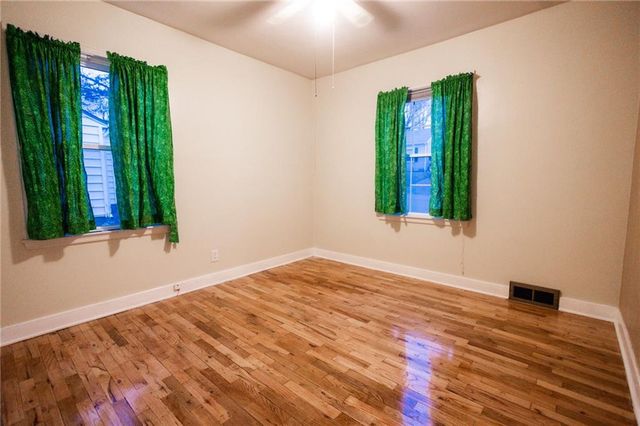 2201 Monterey Drive, St Joseph, MO 64507