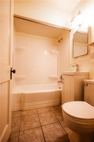 2201 Monterey Drive, St Joseph, MO 64507