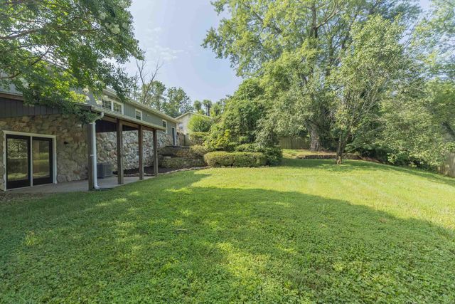 711 Carole Place, Newburgh, IN 47630
