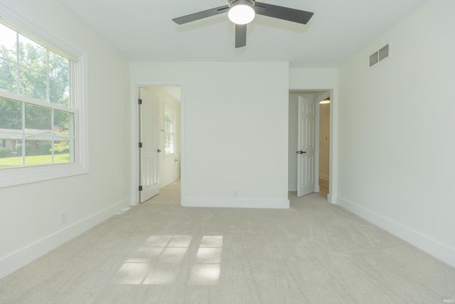 711 Carole Place, Newburgh, IN 47630