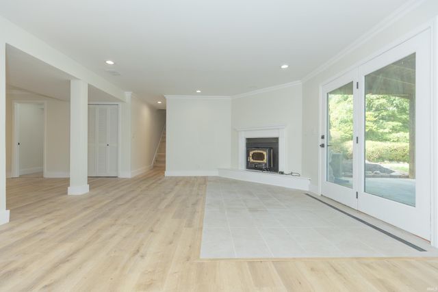 711 Carole Place, Newburgh, IN 47630