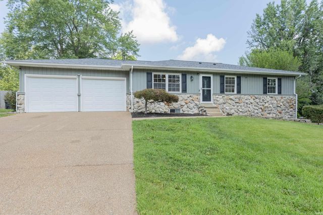 711 Carole Place, Newburgh, IN 47630