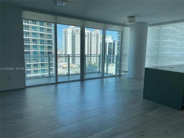 1080 Brickell Av 2209, Miami, FL 33131