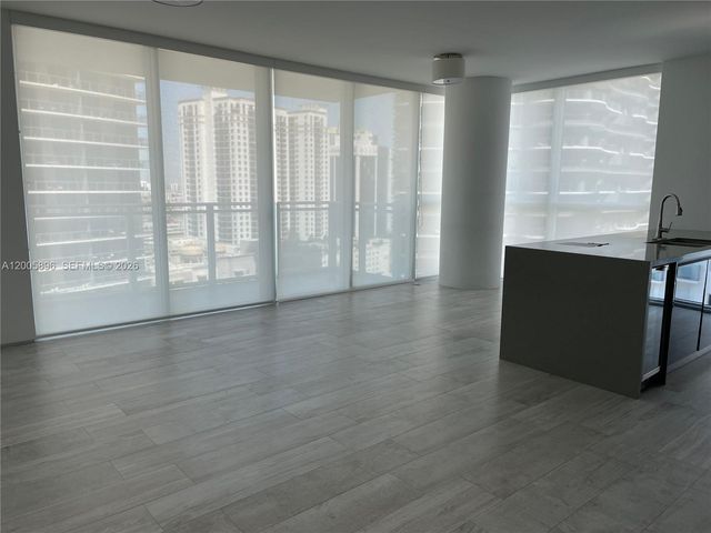 1080 Brickell Av 2209, Miami, FL 33131