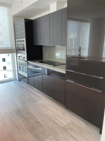 1080 Brickell Av 2209, Miami, FL 33131