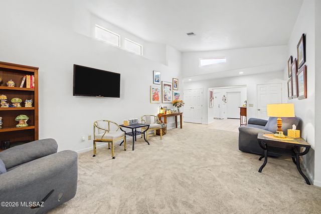 7402 E Wandering Road, Tucson, AZ 85750