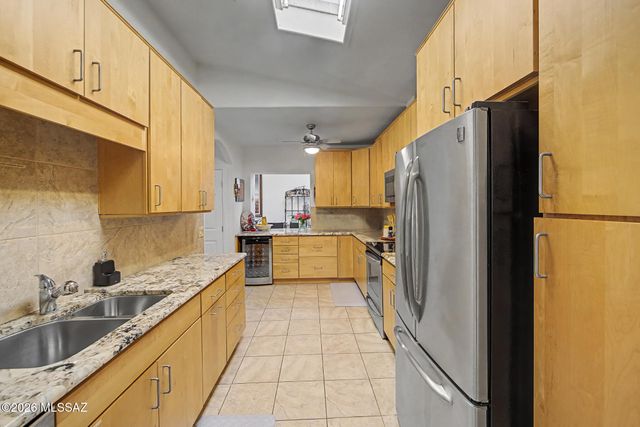 7402 E Wandering Road, Tucson, AZ 85750