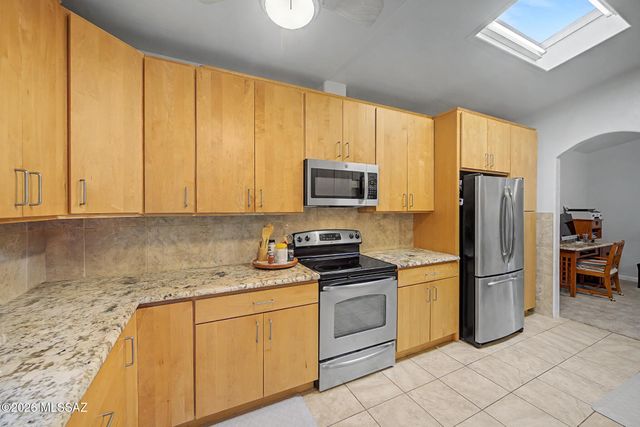 7402 E Wandering Road, Tucson, AZ 85750