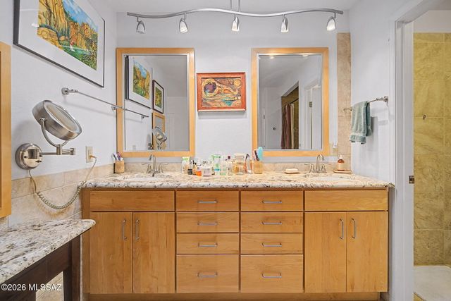 7402 E Wandering Road, Tucson, AZ 85750