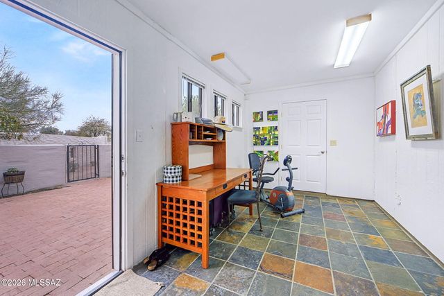 7402 E Wandering Road, Tucson, AZ 85750