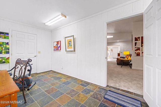 7402 E Wandering Road, Tucson, AZ 85750