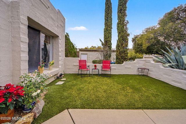 7402 E Wandering Road, Tucson, AZ 85750