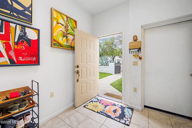 7402 E Wandering Road, Tucson, AZ 85750