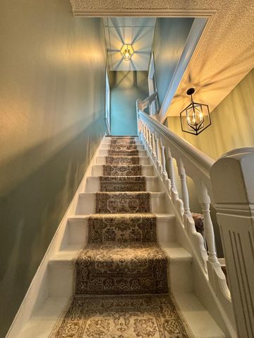 71 Winifred Street W, Saint Paul, MN 55107