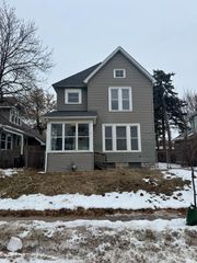 71 Winifred Street W, Saint Paul, MN 55107