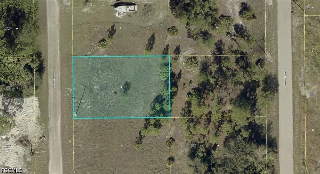 651 Crossarm AVE S, Lehigh Acres, FL 33974