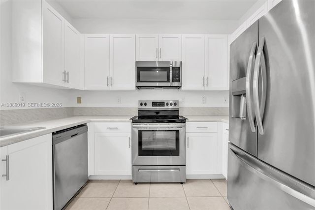 23142 SW 127th Place, Miami, FL 33170