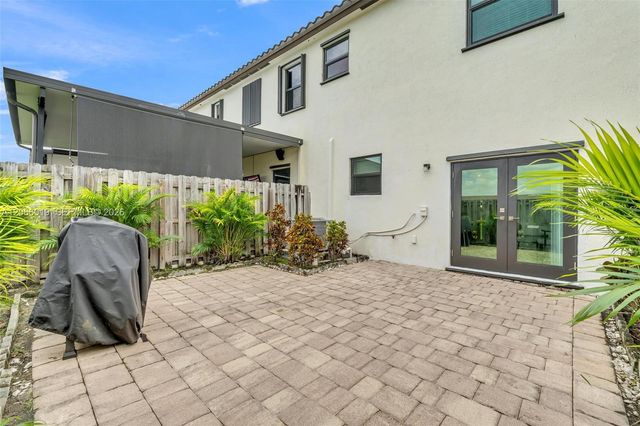 23142 SW 127th Place, Miami, FL 33170